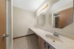 13112 Royal Pines Dr, Saint Louis, MO 63146 - Photo 37