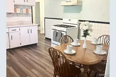 9776 Dennis Drive, Saint Louis, MO 63136 - Photo 3