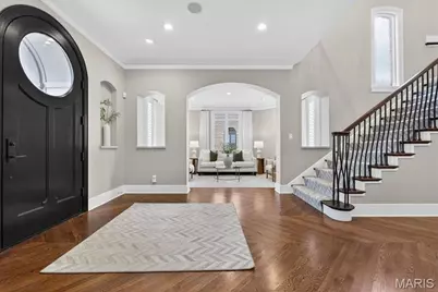 208 Lancaster Drive, Saint Louis, MO 63105 - Photo 3