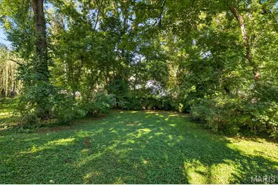 619 N Bompart Avenue, Saint Louis, MO 63119 - Photo 41
