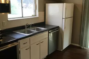 9728 Croftwood Dr, Saint Louis, MO 63123 - Photo 7