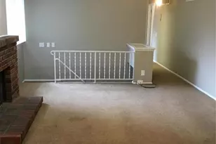 9728 Croftwood Dr, Saint Louis, MO 63123 - Photo 3