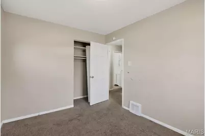 5616 Parchester Drive, Saint Louis, MO 63121 - Photo 17