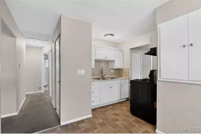 5616 Parchester Drive, Saint Louis, MO 63121 - Photo 15