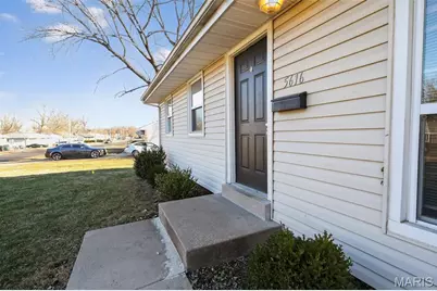 5616 Parchester Drive, Saint Louis, MO 63121 - Photo 5
