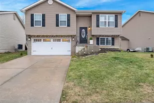 120 Katie Lynn Ct, Wentzville, MO 63385 - Photo 1