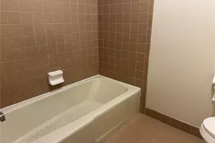 702 Materdie Ln, Florissant, MO 63031 - Photo 23