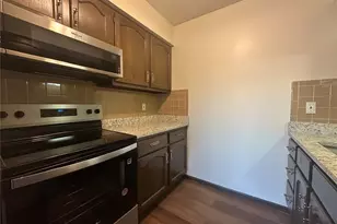 702 Materdie Ln, Florissant, MO 63031 - Photo 11