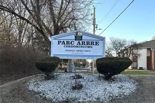 702 Materdie Ln, Florissant, MO 63031 - Photo 3