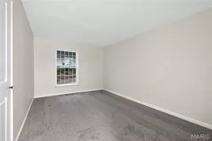 4392 Chateau De Ville Dr, Saint Louis, MO 63129 - Photo 17