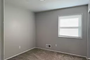 5509 Limerick Dr, Unincorporated, MO 63128 - Photo 11