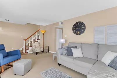 1656 Herault Place, Saint Louis, MO 63125 - Photo 5