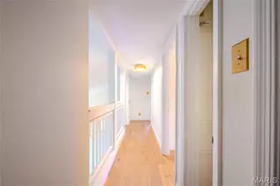 452 Iris Ln, Kirkwood, MO 63122 - Photo 11