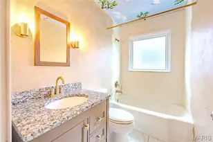 452 Iris Ln, Kirkwood, MO 63122 - Photo 21