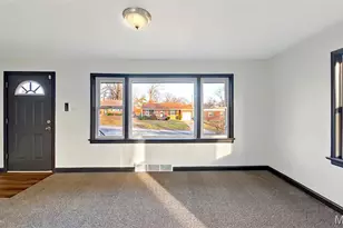 9169 Newby St, Bellefontaine Neighbors, MO 63137 - Photo 3