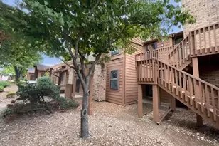 2074 Duclair Pkwy, Saint Charles, MO 63303 - Photo 3