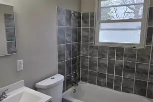 945 Edgehill Dr, Ferguson, MO 63135 - Photo 13