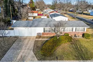 1215 Kostka Ln, Florissant, MO 63031 - Photo 33