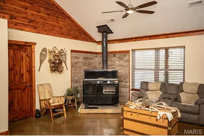 4710 Pike 451, Curryville, MO 63339 - Photo 13