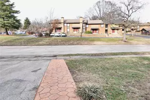 3652 Knollstone Dr, Saint Louis, MO 63135 - Photo 45