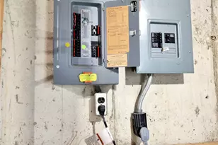 3652 Knollstone Dr, Saint Louis, MO 63135 - Photo 33