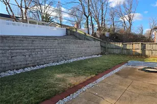 11706 Holly Springs Dr, Unincorporated, MO 63146 - Photo 17