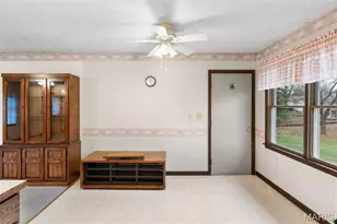 709 Ron Ave, Washington, MO 63090 - Photo 5