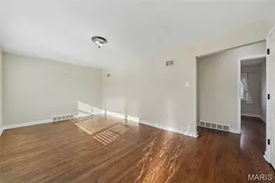 7625 General Sheridan Ln, Unincorporated, MO 63123 - Photo 3