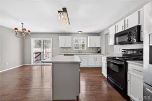 1923 Briarfield Dr, Lake Saint Louis, MO 63367 - Photo 15