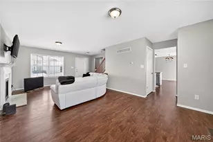 1923 Briarfield Dr, Lake Saint Louis, MO 63367 - Photo 7