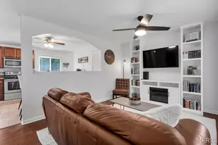 662 Green Forest Dr, Fenton, MO 63026 - Photo 3