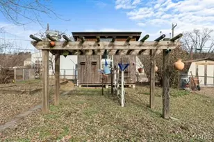 419 W 7th St, Hermann, MO 65041 - Photo 29