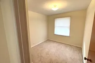 1215 Bliss Dr, Saint Louis, MO 63137 - Photo 7