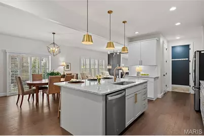 920 Thorn Crown Court, Kirkwood, MO 63122 - Photo 15