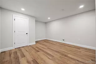 920 Thorn Crown Ct, Kirkwood, MO 63122 - Photo 39