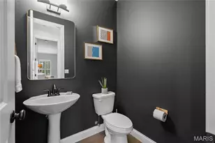 920 Thorn Crown Ct, Kirkwood, MO 63122 - Photo 19