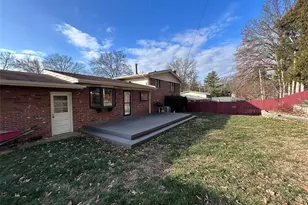 7231 Briarview Dr, Saint Louis, MO 63123 - Photo 25