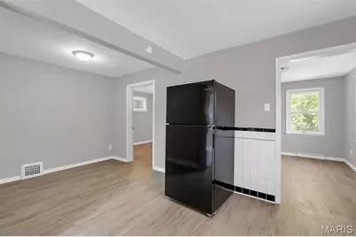 7441 Calvin Avenue, Saint Louis, MO 63136 - Photo 9