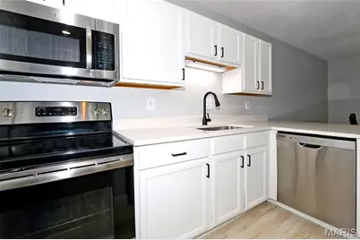 1324 Holgate Drive #E2, Ballwin, MO 63021 - Photo 11