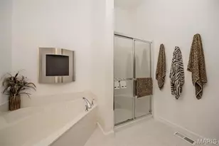 904 Chesterfield Villas Cir Circle, Chesterfield, MO 63017 - Photo 35