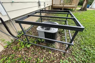 9871 Medford Dr, Saint Louis, MO 63136 - Photo 5