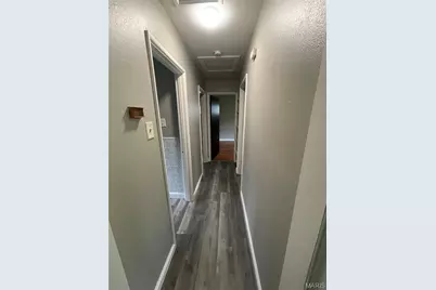 9871 Medford Drive, Saint Louis, MO 63136 - Photo 11