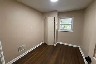 1911 Redman Rd, Saint Louis, MO 63138 - Photo 9