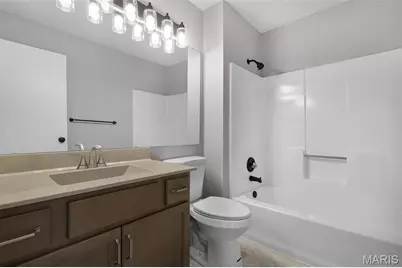 13815 Amiot Drive, Maryland Heights, MO 63146 - Photo 15