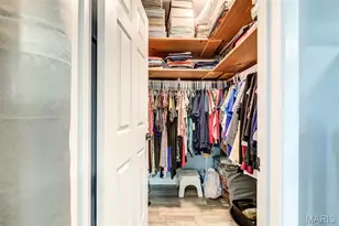 10123 Sakura Dr, Saint Louis, MO 63128 - Photo 23