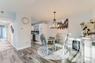 10123 Sakura Dr, Saint Louis, MO 63128 - Photo 5