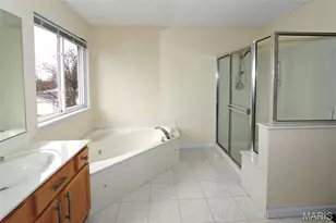 2352 The Courts Dr, Chesterfield, MO 63017 - Photo 31