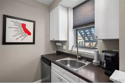 4309 Maryland Avenue #4B, Saint Louis, MO 63108 - Photo 21