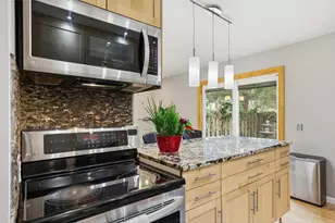 1144 Beau Jardin Ct, Saint Louis, MO 63146 - Photo 17