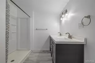 21 Green Valley Dr, Elsberry, MO 63343 - Photo 13